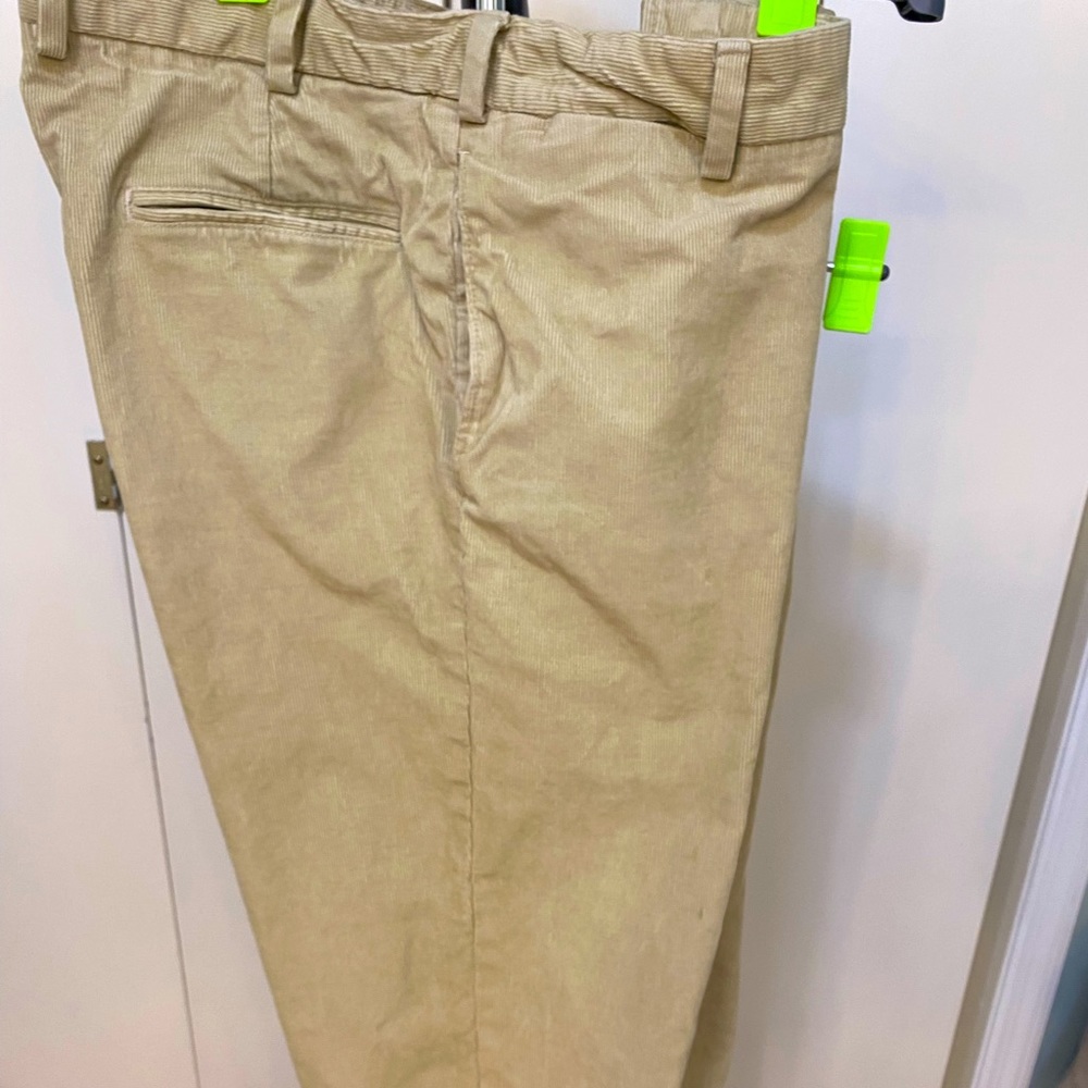 Bills Khakis Men’s M2 Classic Fit 15 Wale Cords Khaki size 38x34